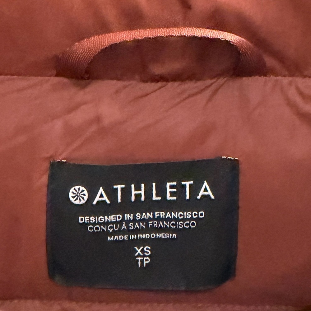 ATHLETA Downtown Puffer Jacket Ancient Mahogany Size XS - Picture 11 of 12